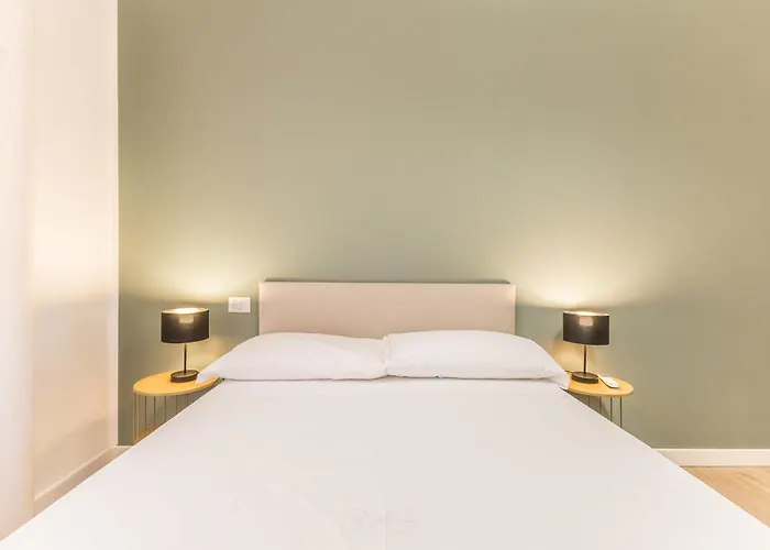 Elegant New 10 Min From Vatican *